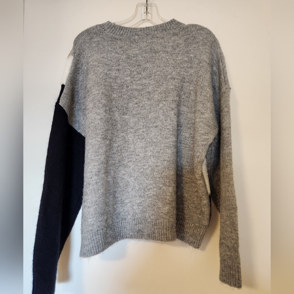 Cozy winter sweater - Picture 2 of 3